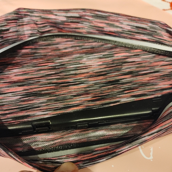 FANNY PACK Slim Running Belt for Phone, Anti-Theft, Zipper Pouch for Keys, Money - Picture 3 of 12